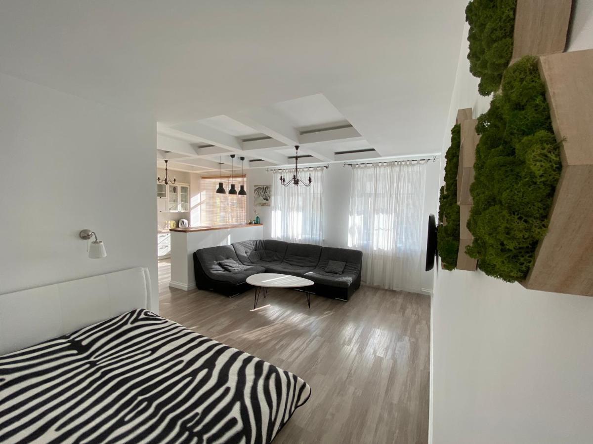Bright Apartment Gomel Exterior foto